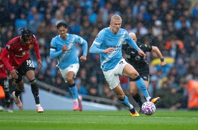 庆祝曼市德 庆祝曼市德