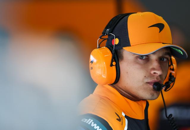 你很想回头, 冕制造商世