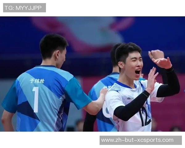 排球——男人18岁以下组小组赛:江苏队胜广东队